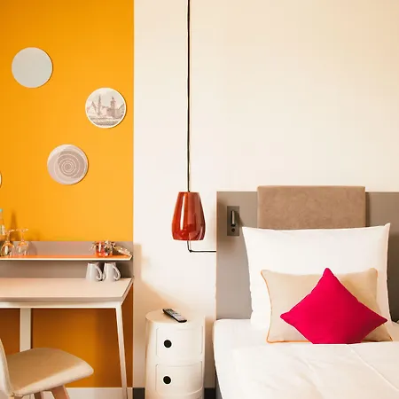 Отель Vienna House Easy By Wyndham Prenzlauer Berg 3*