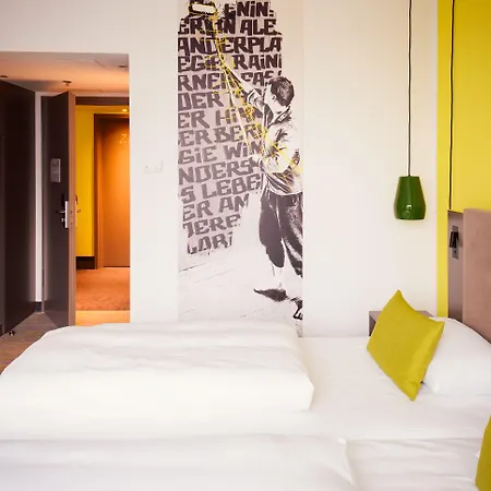 Отель Vienna House Easy By Wyndham Prenzlauer Berg 3*